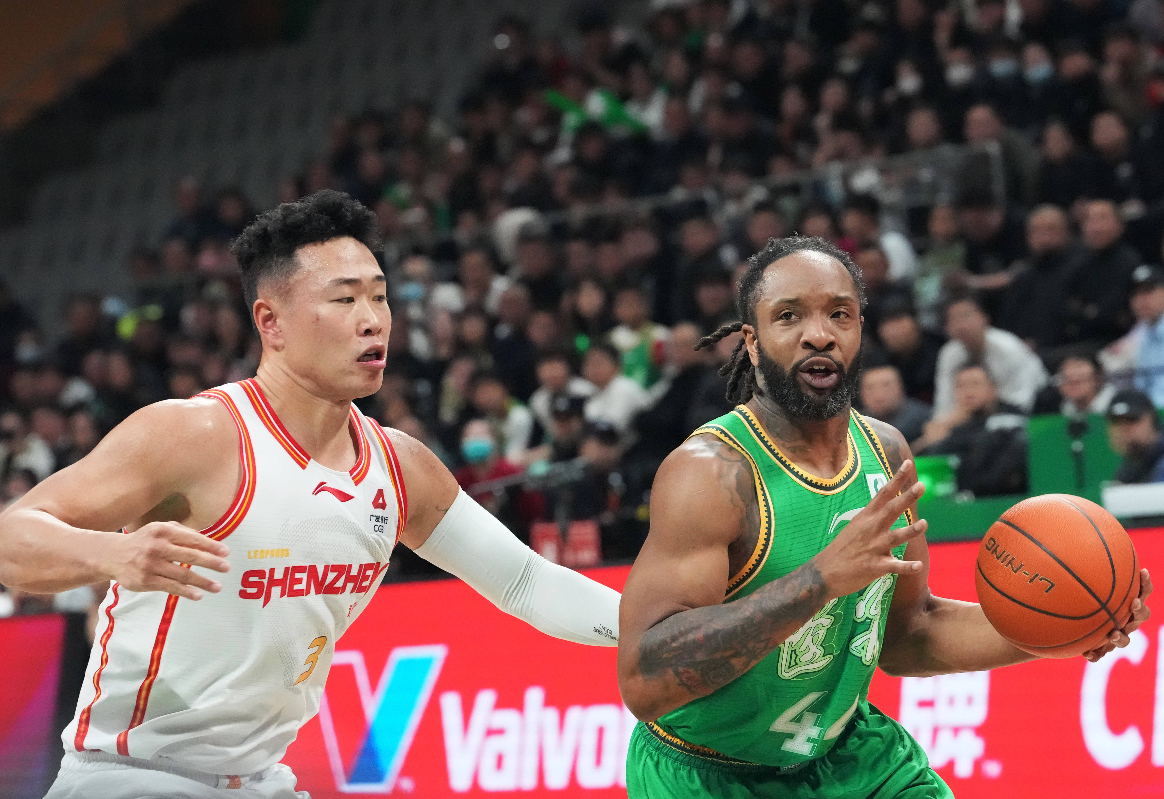 九游娱乐体育入口-新疆广汇绝杀压哨备战中超辽宁本钢围绕足总杯防线松动，这一次真的深圳男篮刷新队史纪录备战中超的简单介绍